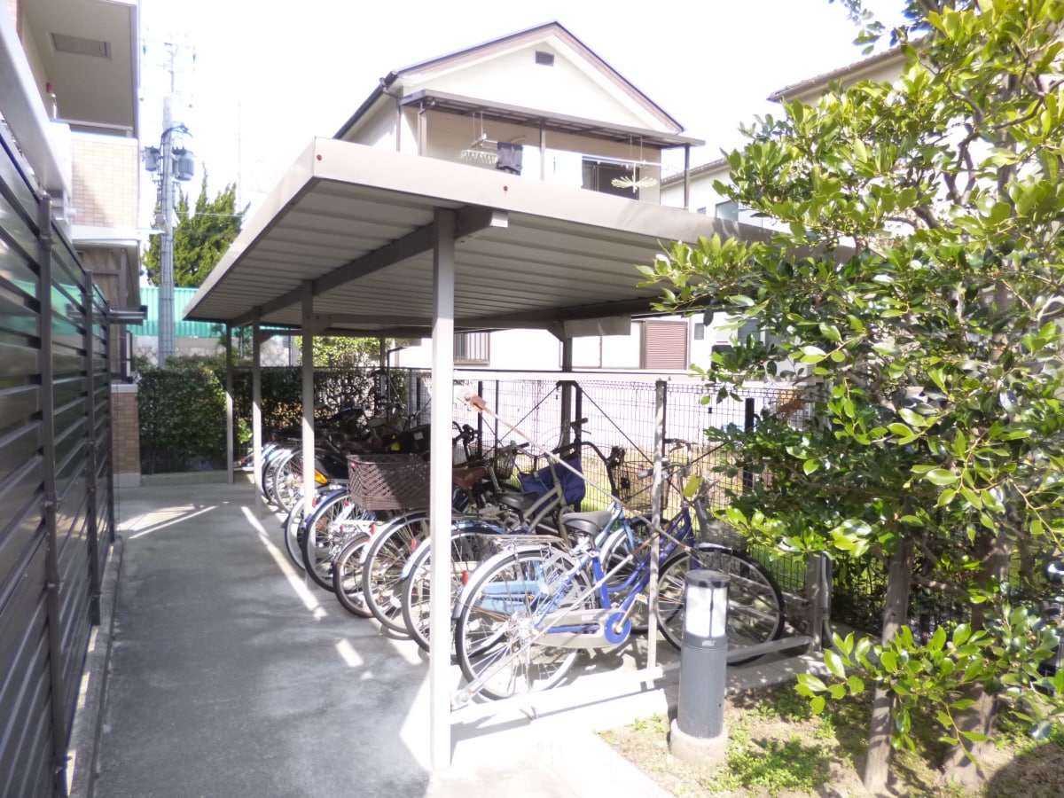 駐輪場 ル・ソレイユ須磨