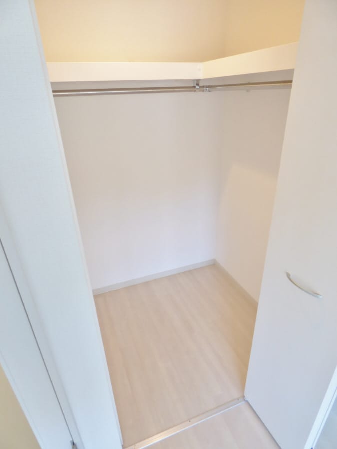 ウォークインクローゼット ツルトスコⅡ番館