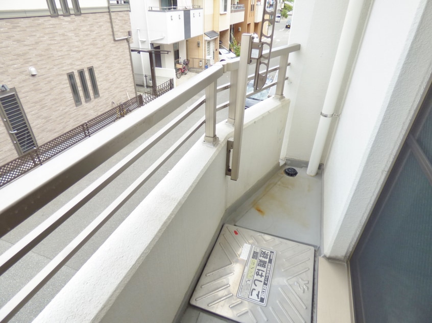 明るいバルコニー エトワール寺田