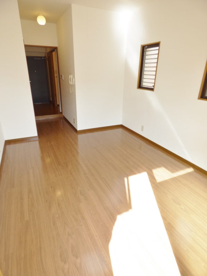 明るい洋室 コルザ