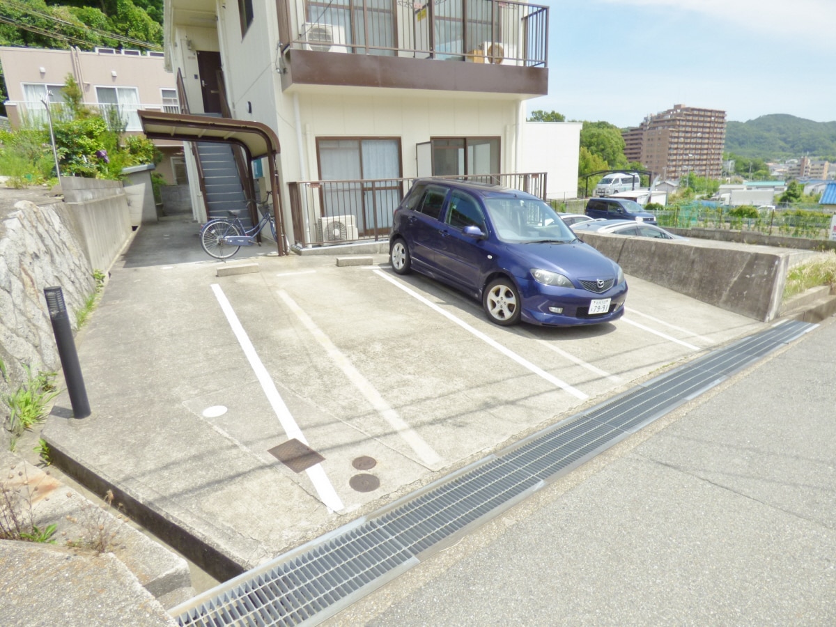 敷地内駐車場 フレール奥須磨
