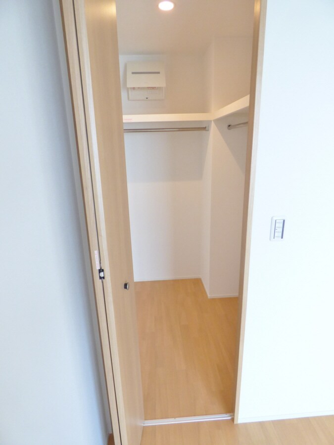 ウォークインクローゼット コスタデ須磨浦