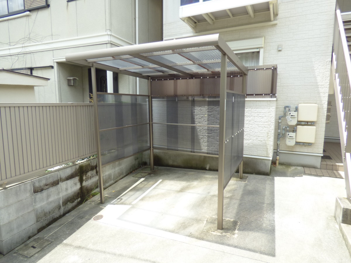 駐輪場 ルネ月見山