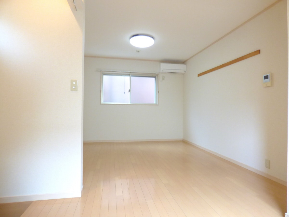 明るい洋室 ルネ月見山