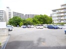 敷地内駐車場完備 フォーラム城ヶ岡参番館