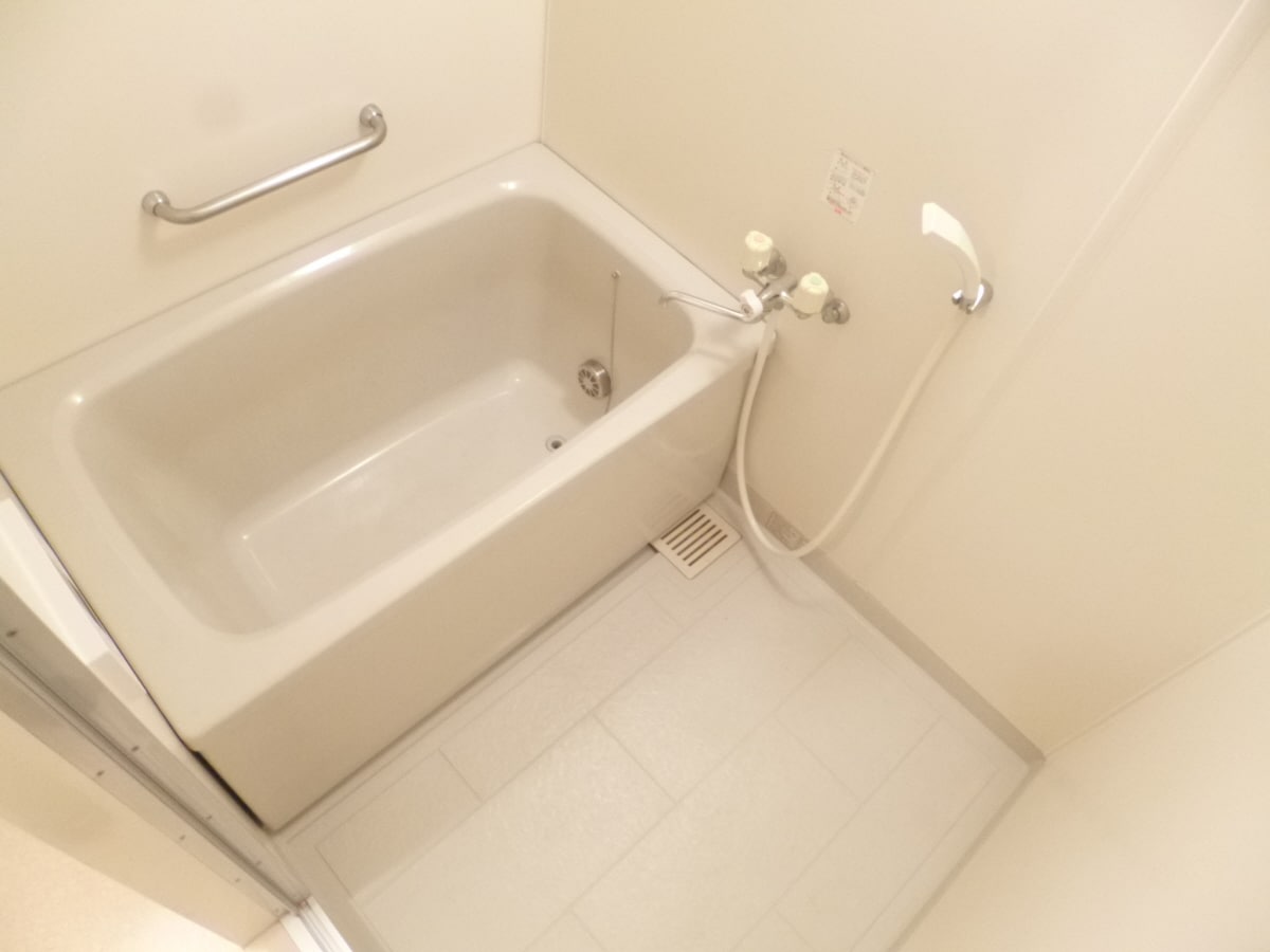 追い焚き機能付バス シティ南落合