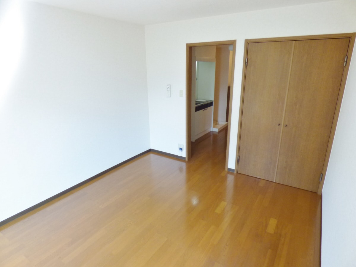 明るい洋室 エスポワール須磨