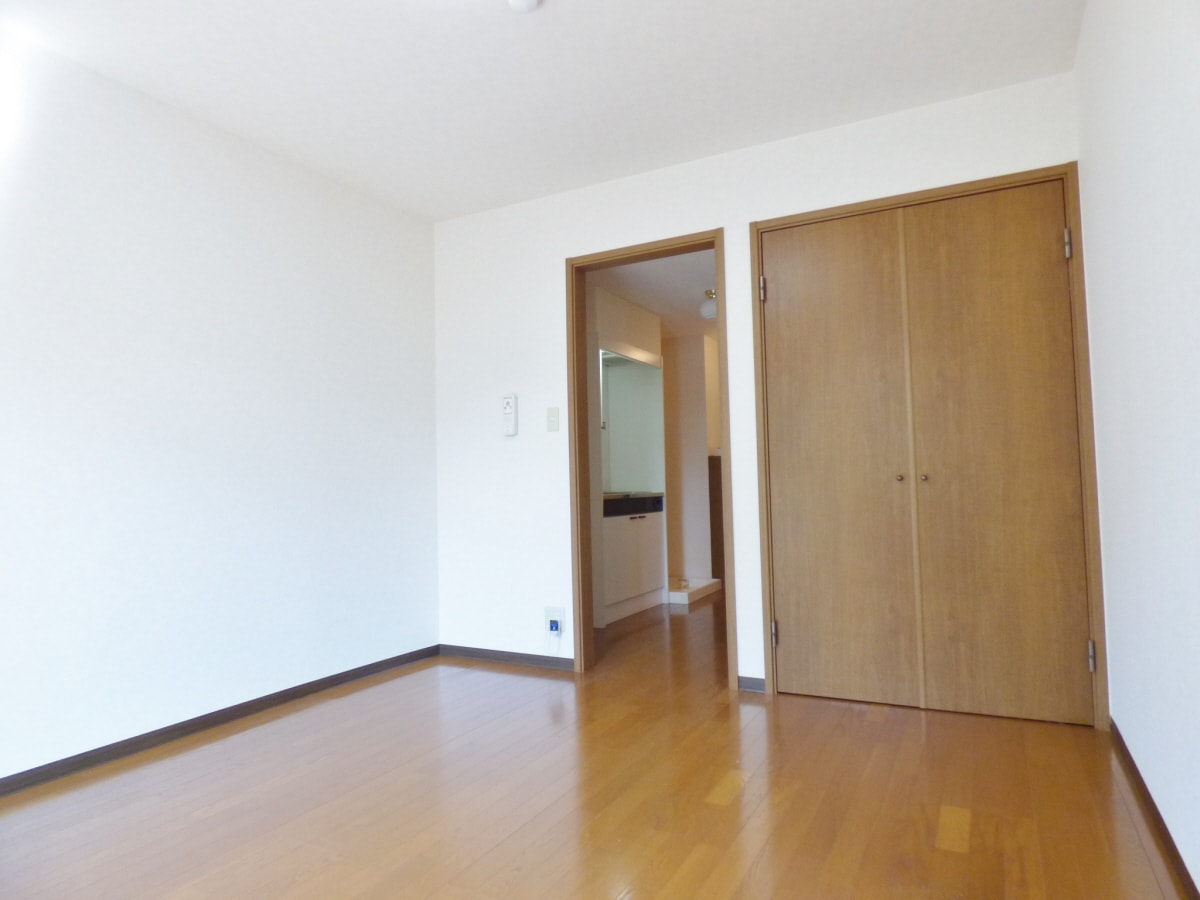 明るい洋室 エスポワール須磨