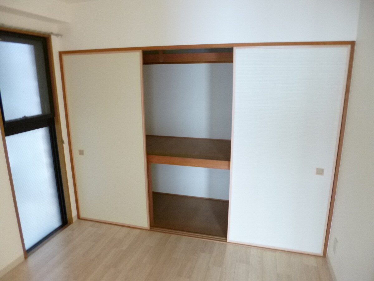 １．５帖分ある大型物入 ホップス須磨