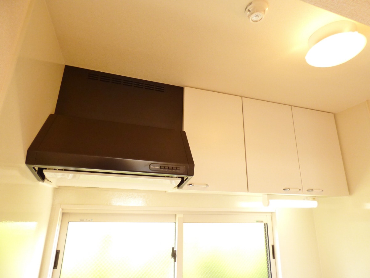 レンジフード＆キッチン収納 ガーデンコート車Ａ棟