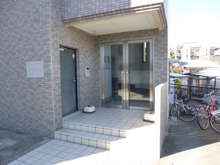 安心のオートロック完備 フルール須磨