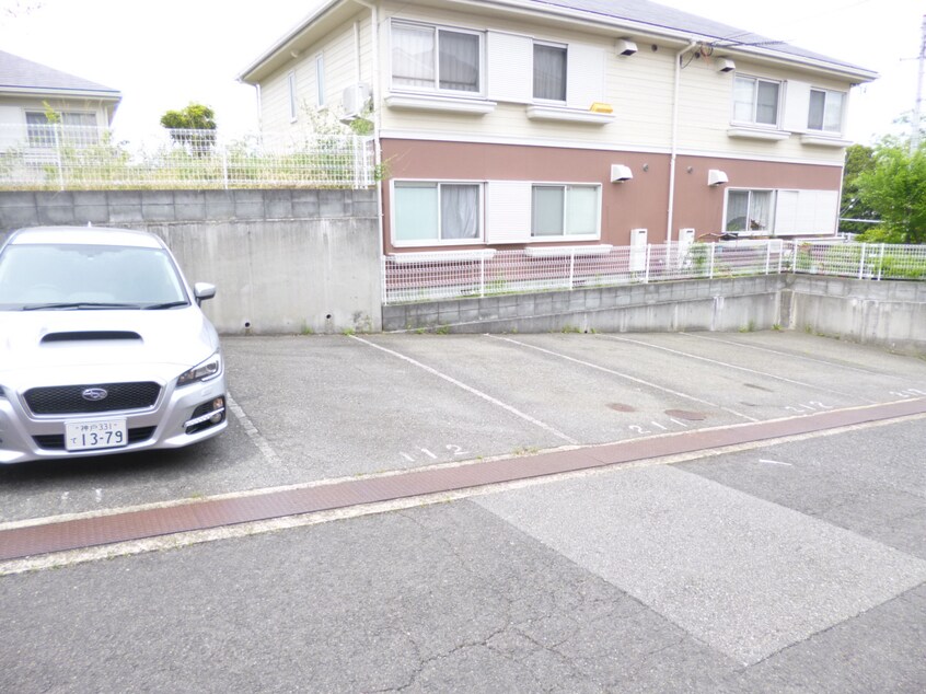 敷地内駐車場完備 フレグランス南落合Ⅲ