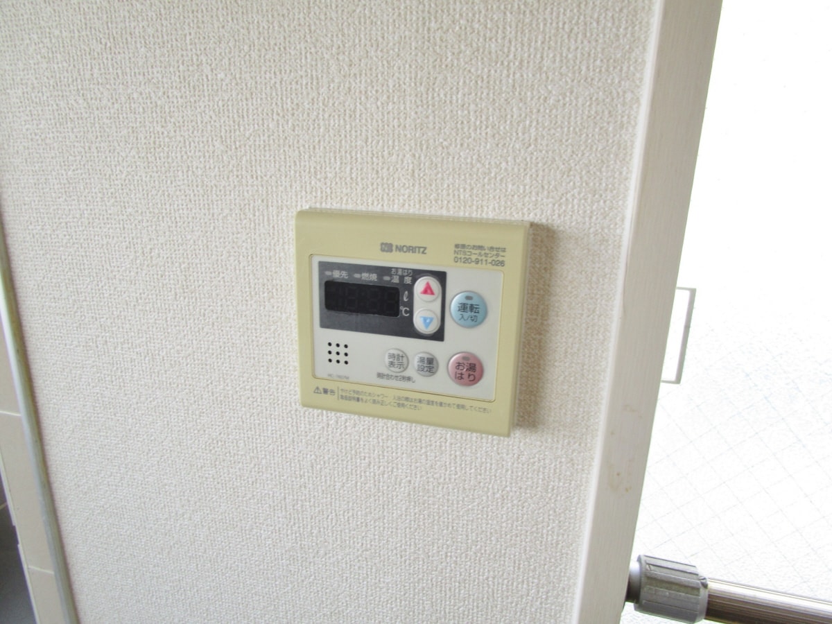 給湯器リモコン フレグランス南落合Ⅰ