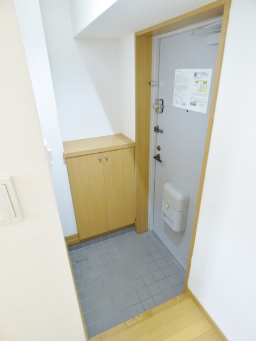 ダブルロックの玄関 ＫＨＫコート板宿