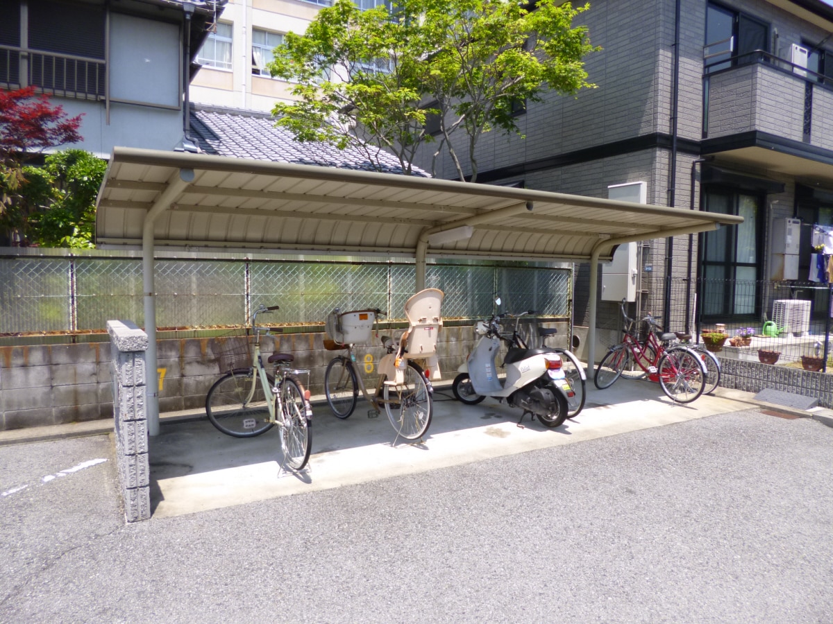 駐輪場 サニーガーデン須磨