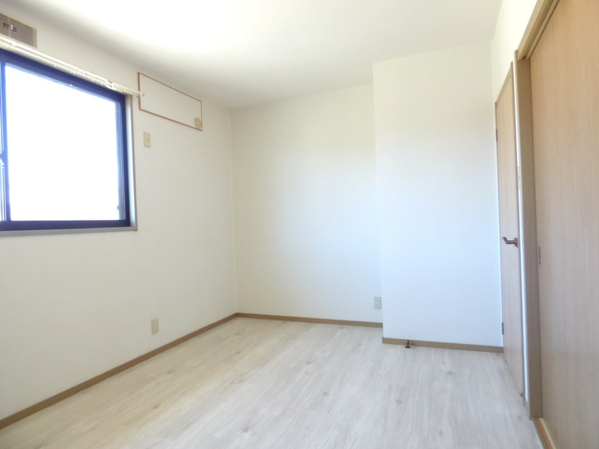 キレイなダイニング ピボットハイムＢ