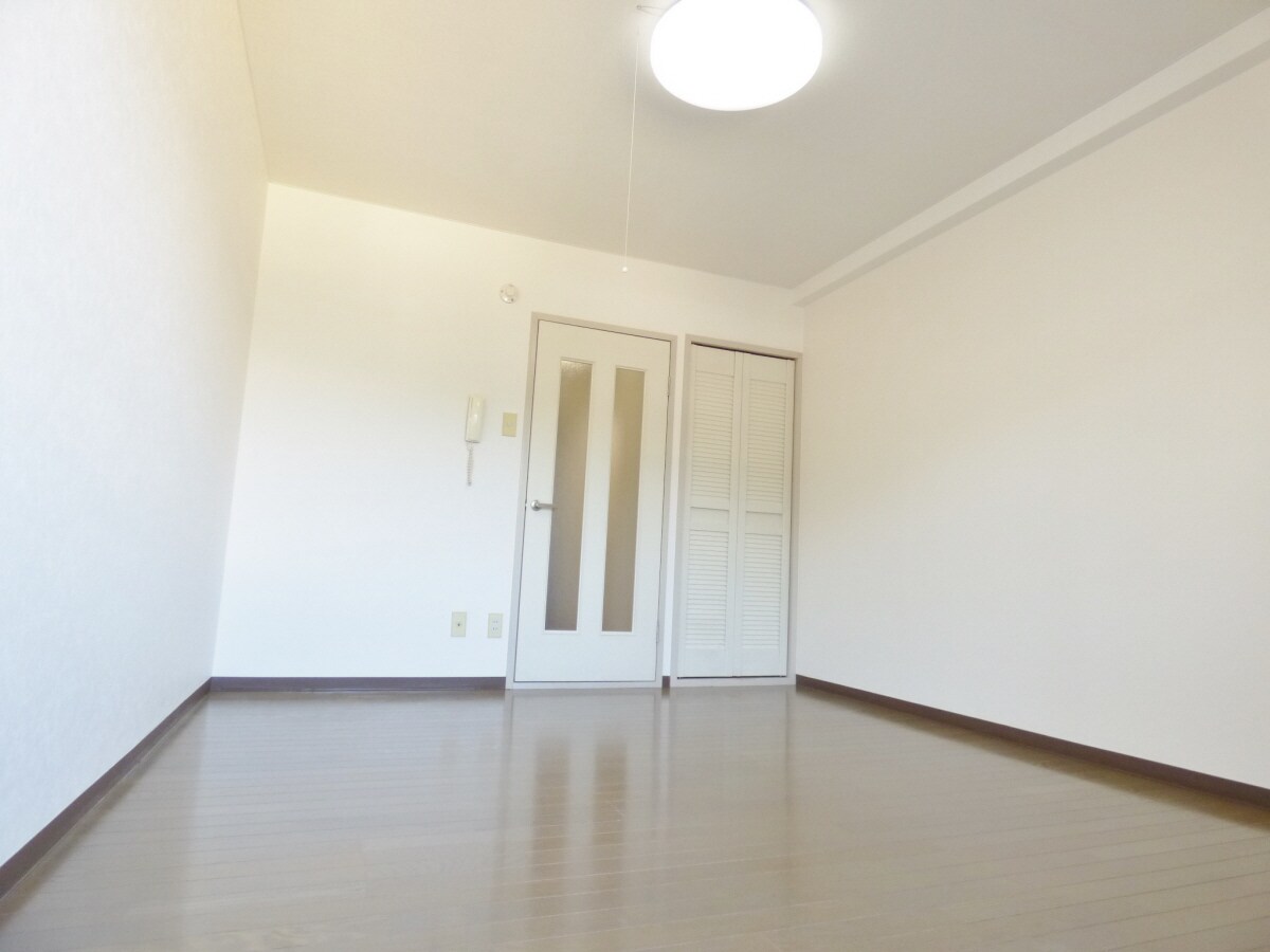 キレイなフローリング リベラルハウス