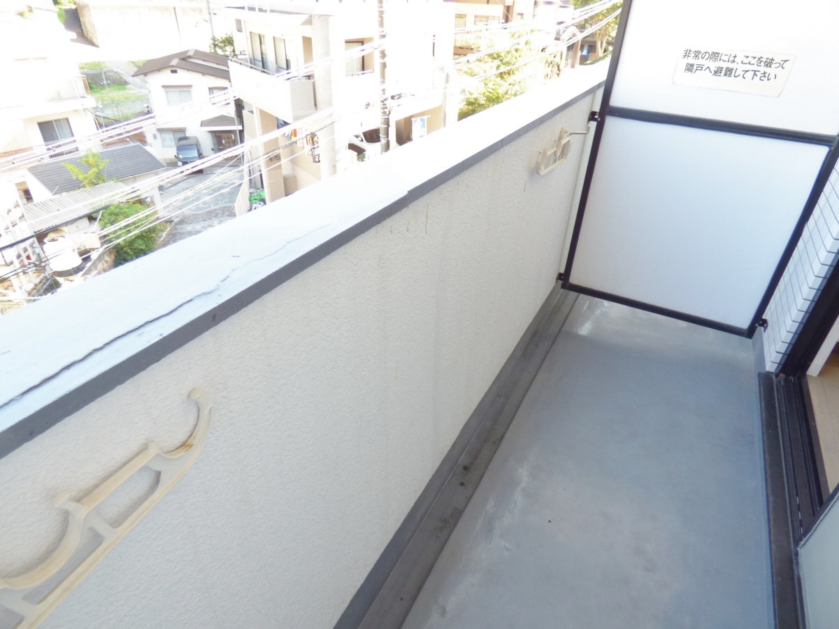 南東向きバルコニーで日当たり良好 リベラルハウス