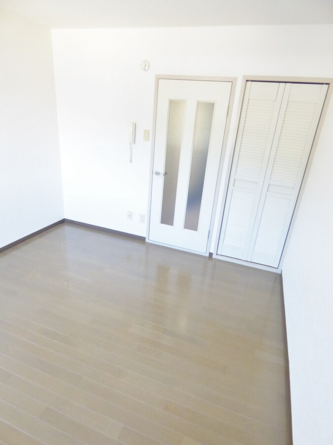 明るい洋室 リベラルハウス