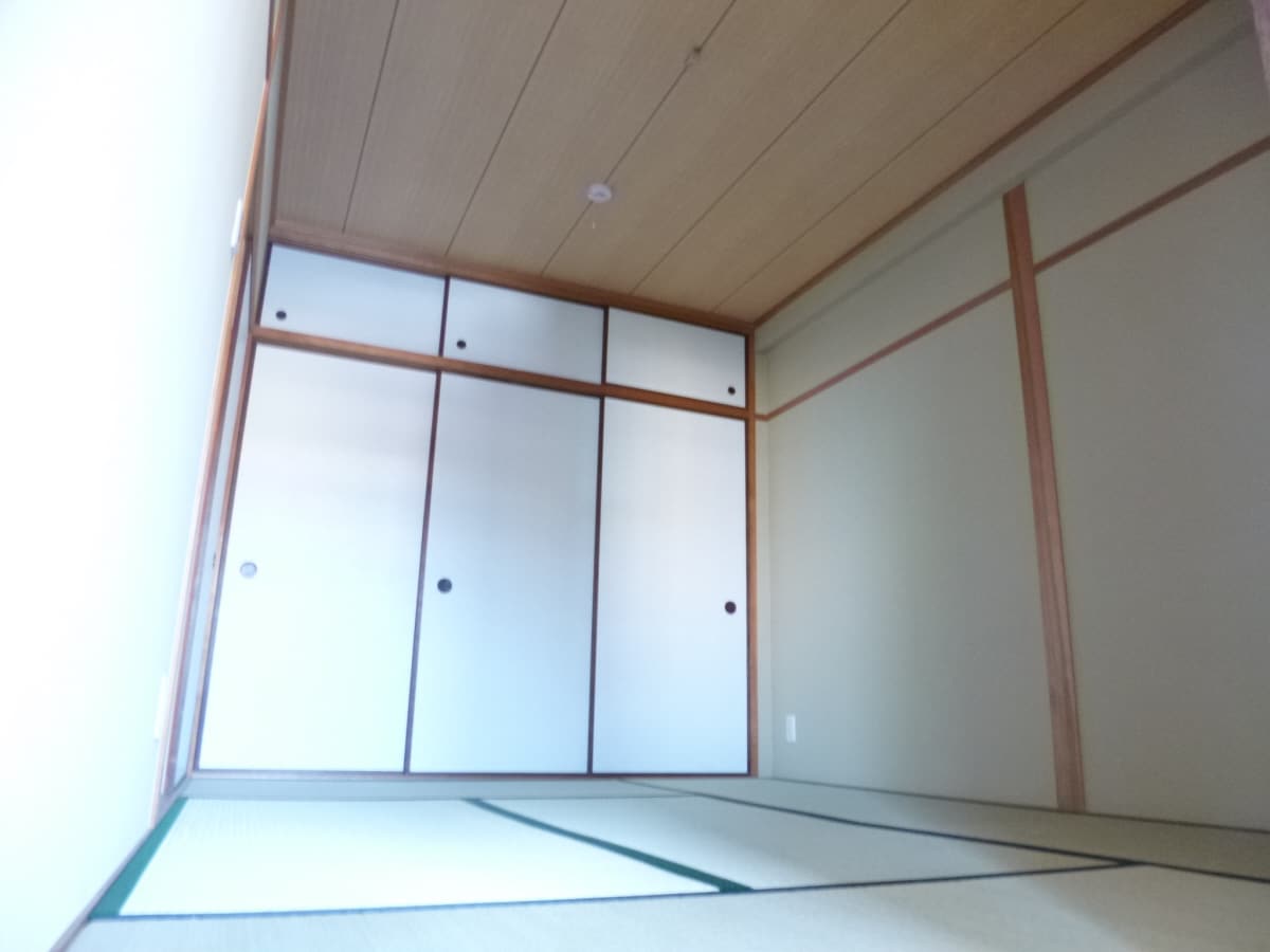 明るい和室 高倉山ハイツ