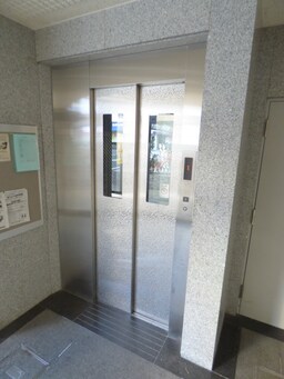 エレベーター完備