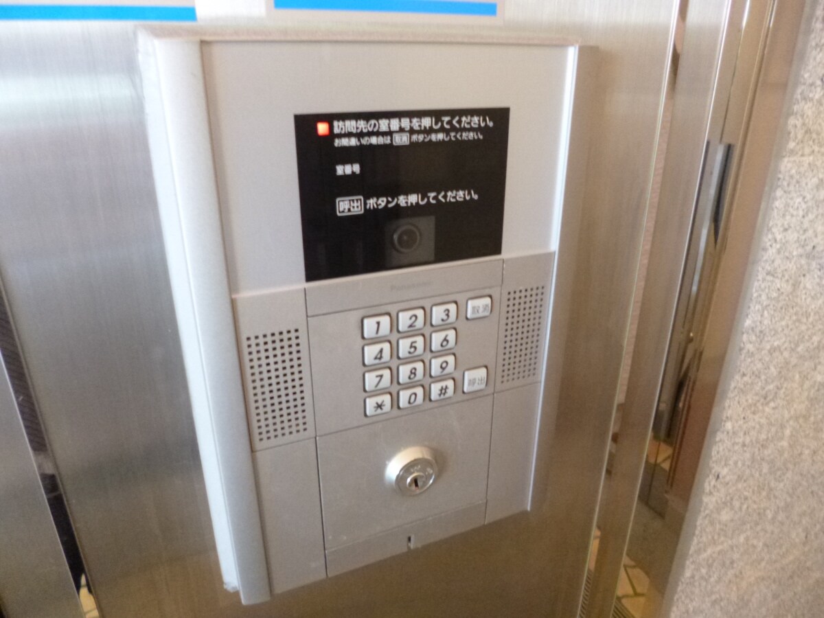 安心のオートロック完備 三國ビル