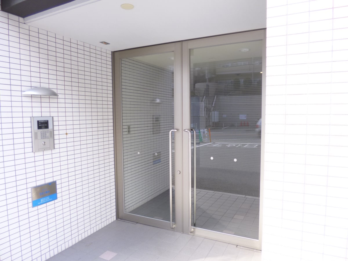 安心のオートロック完備 ツルトスコⅡ番館