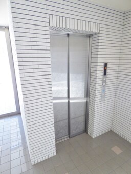 エレベーター完備