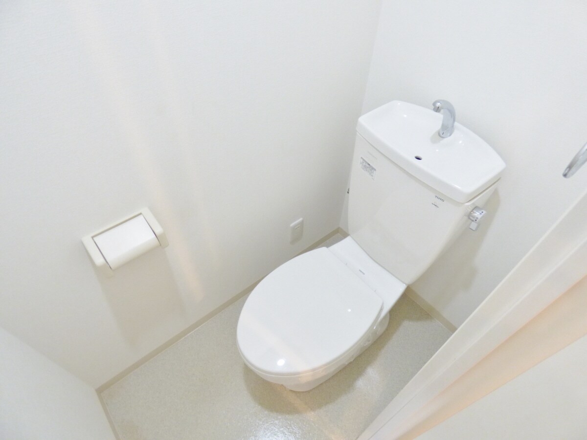 清潔感のあるトイレ ツルトスコⅡ番館