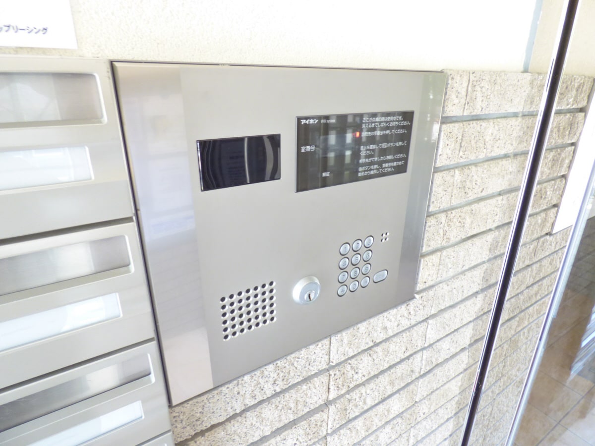 安心のオートロック完備 メゾン・ド・ヴィレ須磨潮見坂