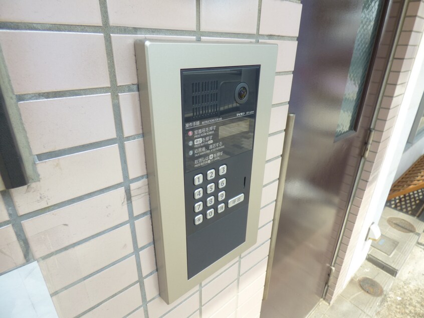 安心のオートロック完備 ＳＨＥ’Ｓおおつか