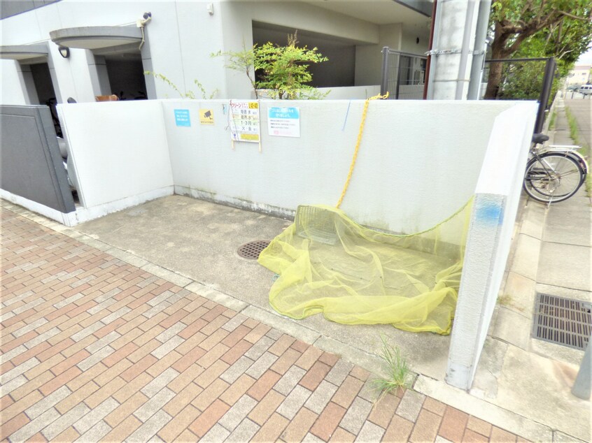 敷地内ゴミステーション コーレジアス須磨