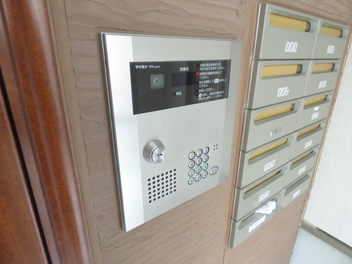 安心のオートロック完備 ルミエ月見山