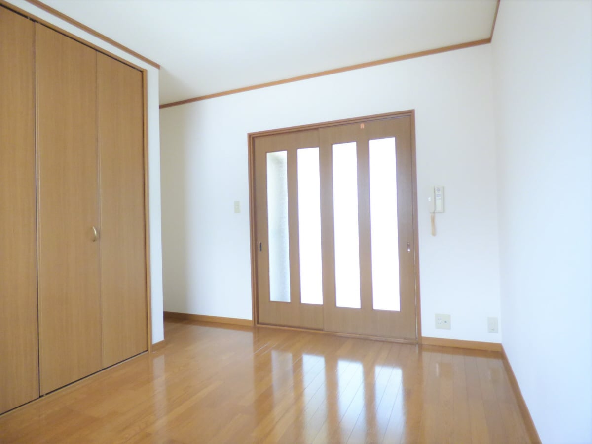 キレイなフローリング 大手三ハイツ