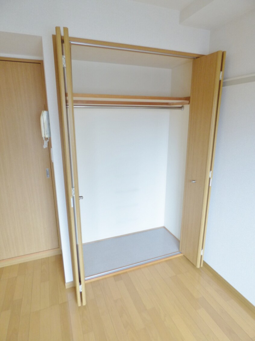 クローゼット ＫＨＫコート板宿