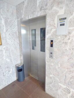 エレベーター完備