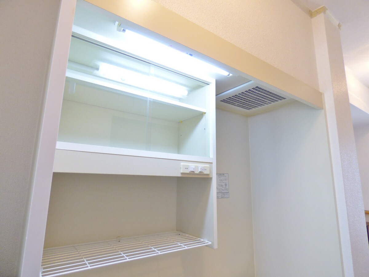 キッチン棚 ブリュンヒルト