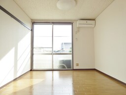 キレイな洋室