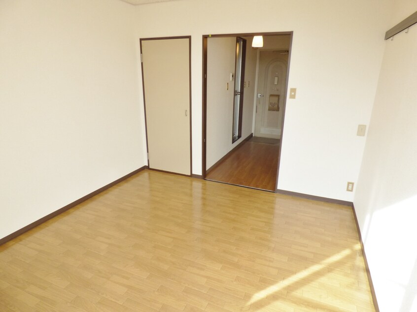キレイなフローリング ハイツ潮見台