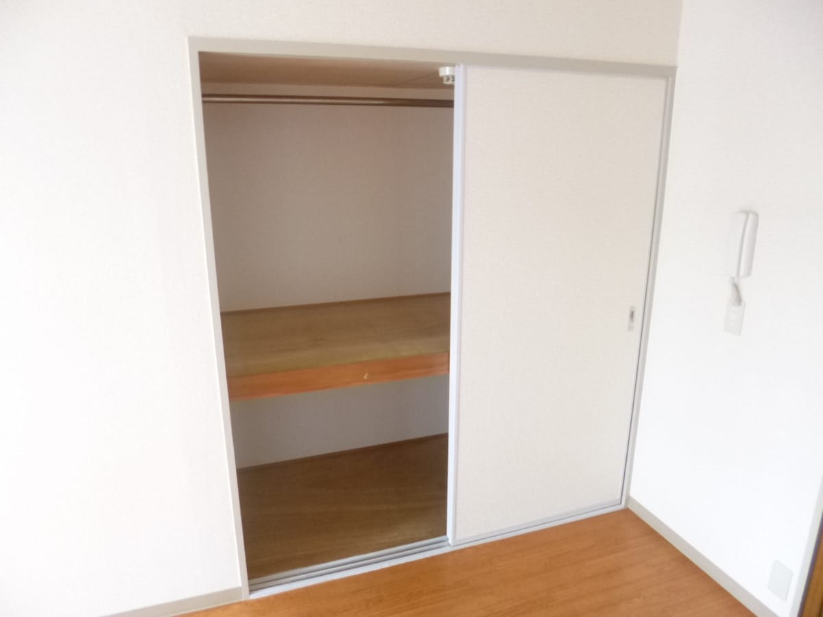 大型収納 ドミトリー板宿