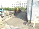 敷地内駐車場完備 コニー行幸