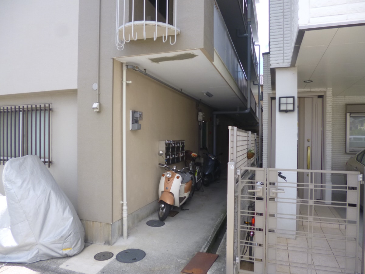 マンション入口 高島グリーンハイツ