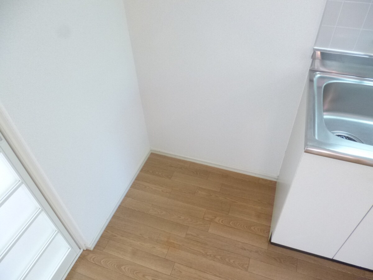 冷蔵庫置場 ヴィラ若木