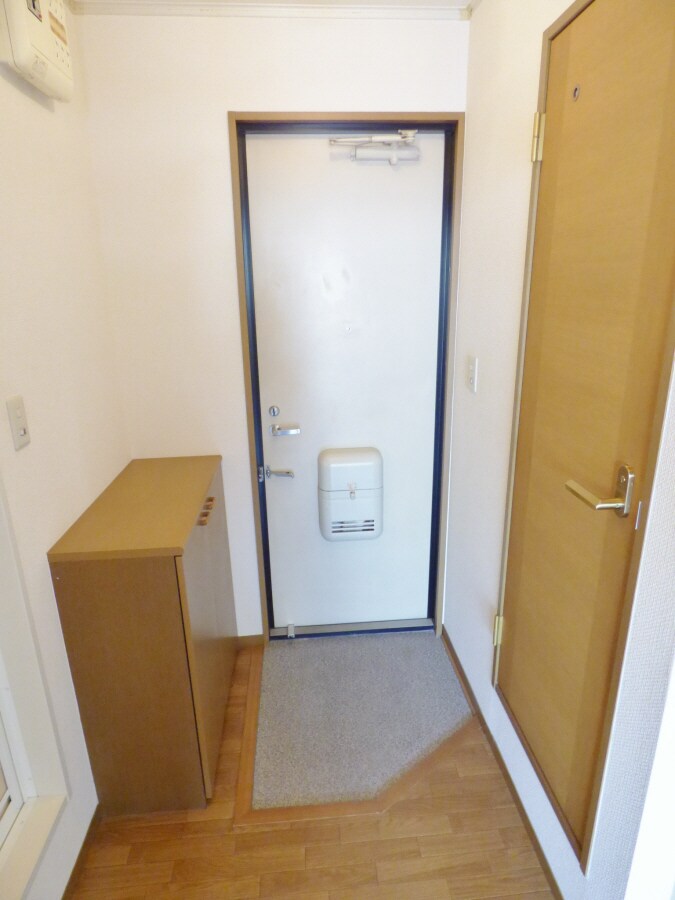 キレイな玄関 月見山サンハイム