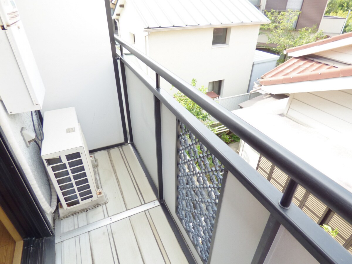 明るいバルコニー 月見山サンハイム