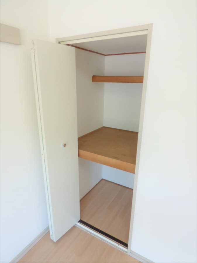 クローゼット リバーサイド樫の木