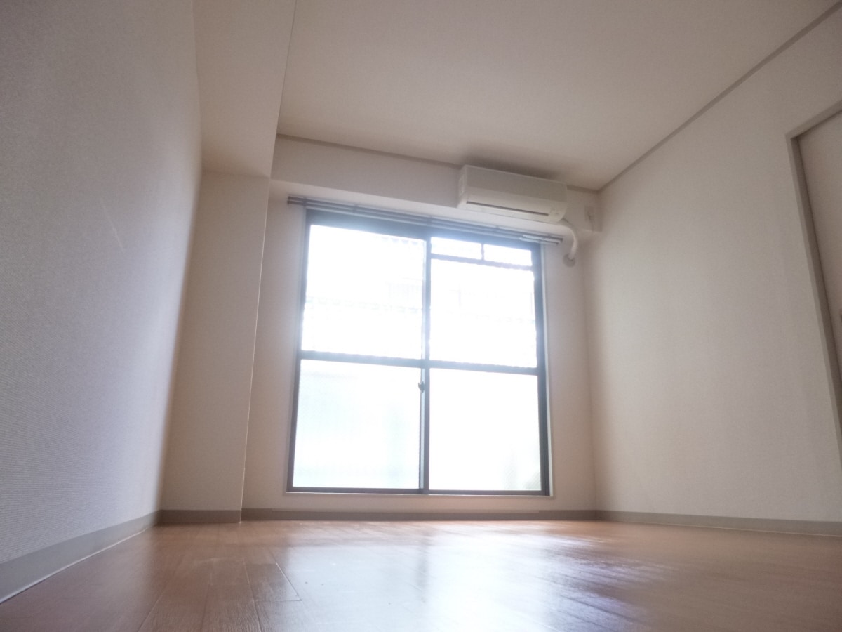 キレイな洋室 ドミトリー板宿