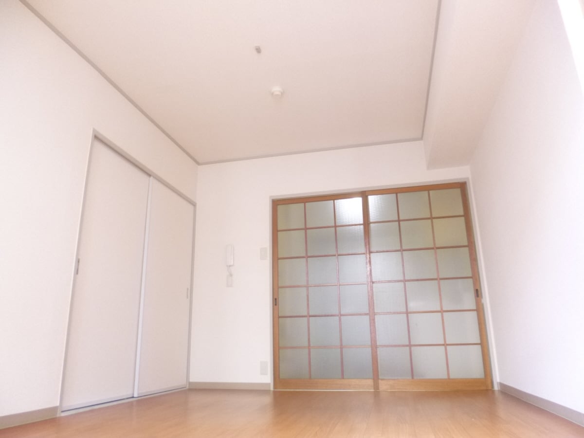 キレイな洋室 ドミトリー板宿