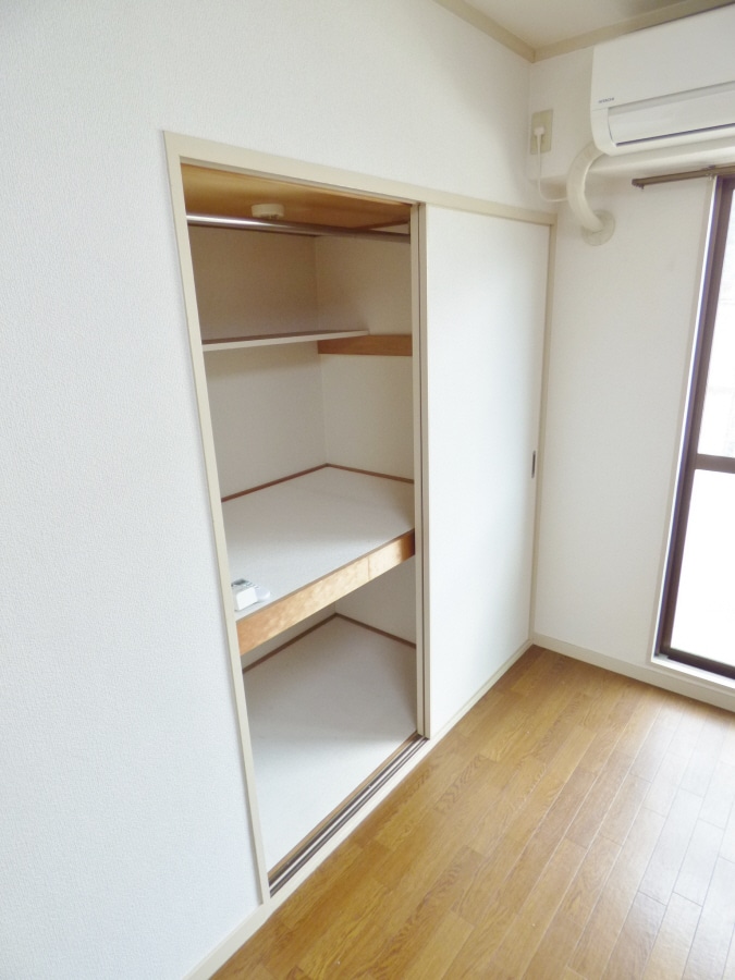 大型収納 ドミトリー板宿