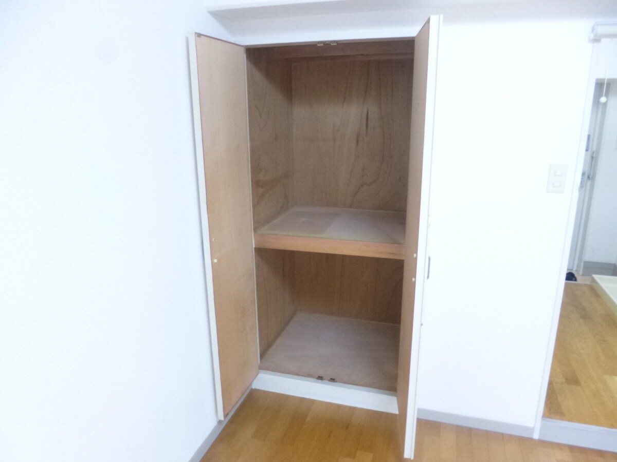 奥行きのある収納 シティハイツ須磨